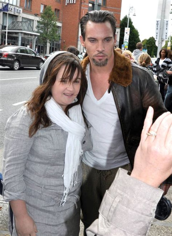 Unveiling Jonathan Rhys Meyers' Complex And Captivating Love Life