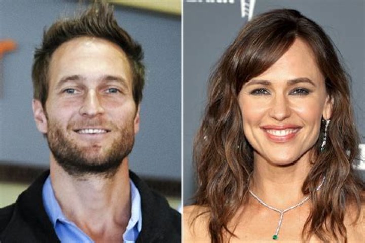Unveiling The Parallel Worlds Of Jennifer Garner And James Garner